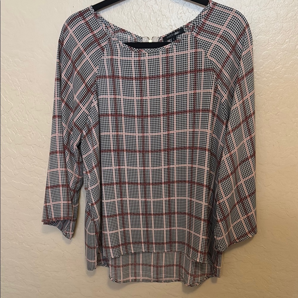 Plaid Women's Top - Red and Black